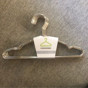 Set of 10 kids hangers